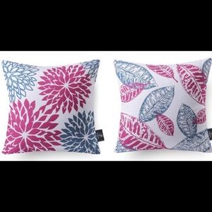 Set of 2 Pretty Toss Pillow Covers Leafy Floral Teal & Raspberry NEW!